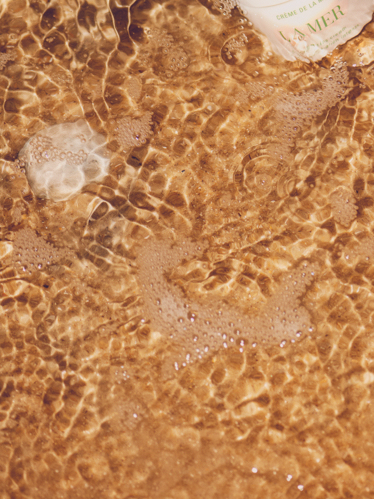 LA MER - Photography by VICTORIA ZSCHOMMLER