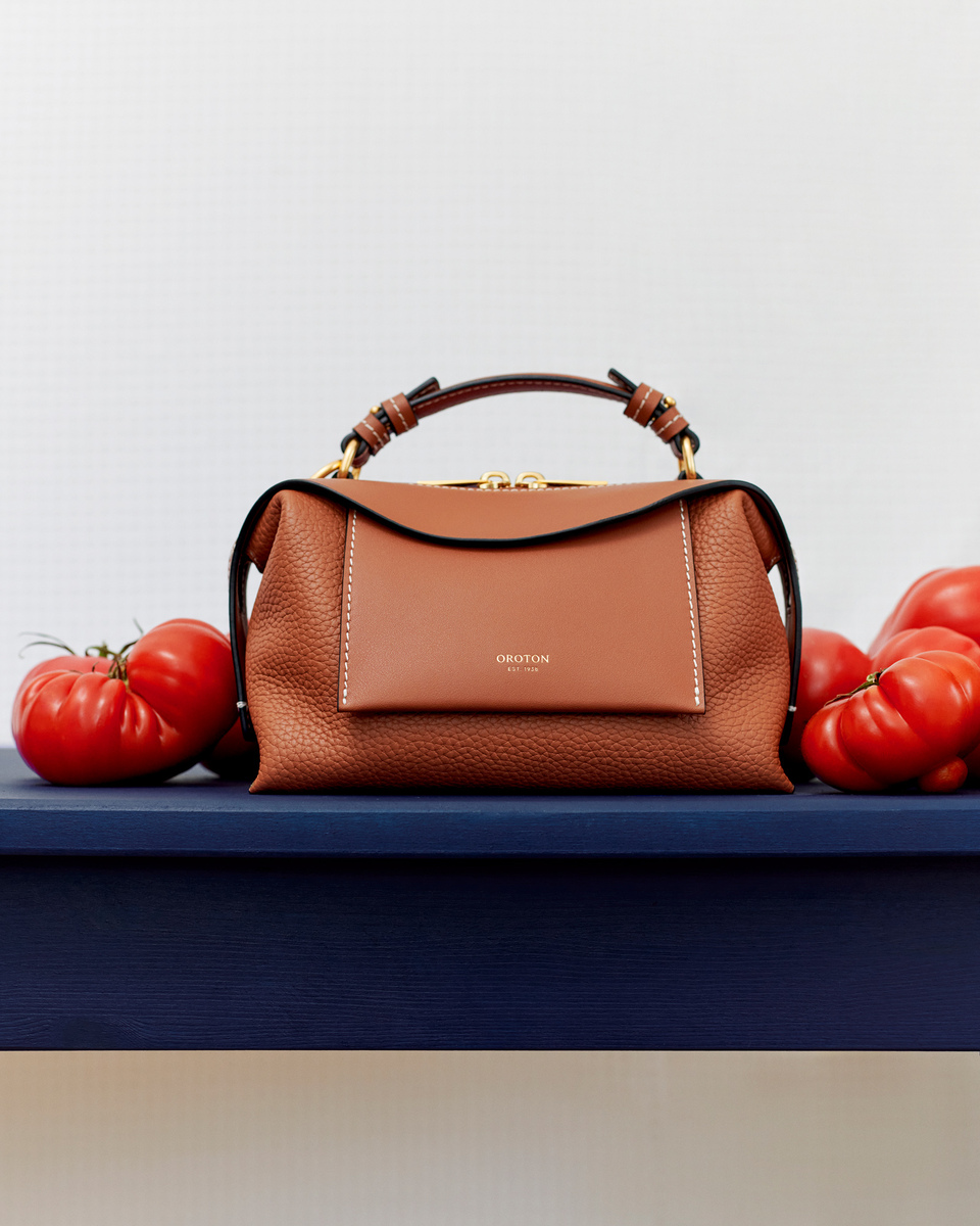 OROTON - Photography by VICTORIA ZSCHOMMLER