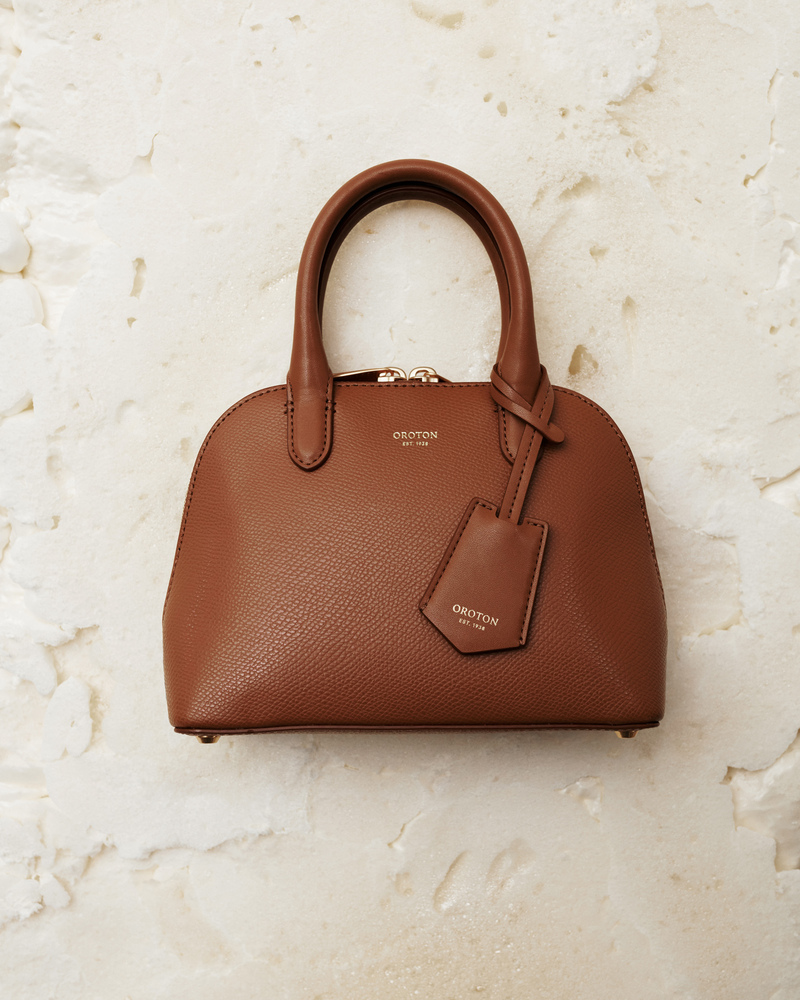 OROTON - Photography by VICTORIA ZSCHOMMLER