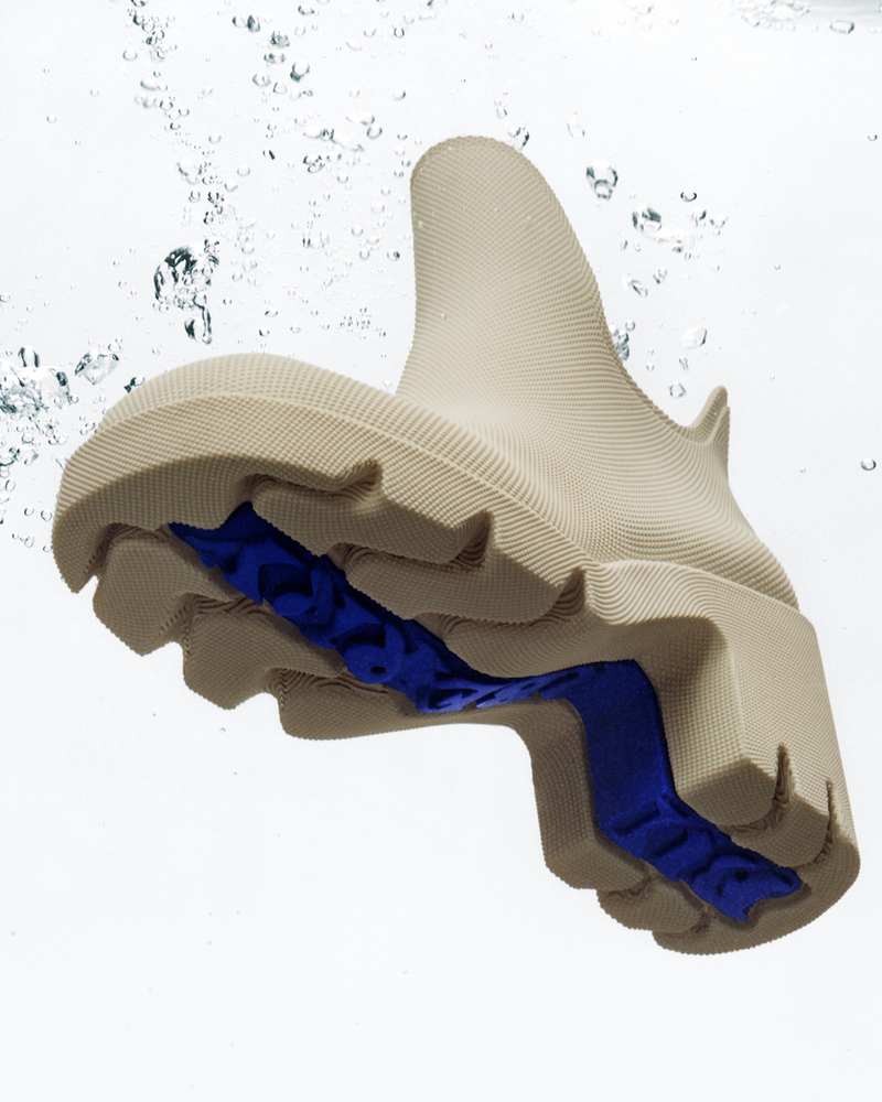 BURBERRY - Set Design by RÉMI LE GARREC