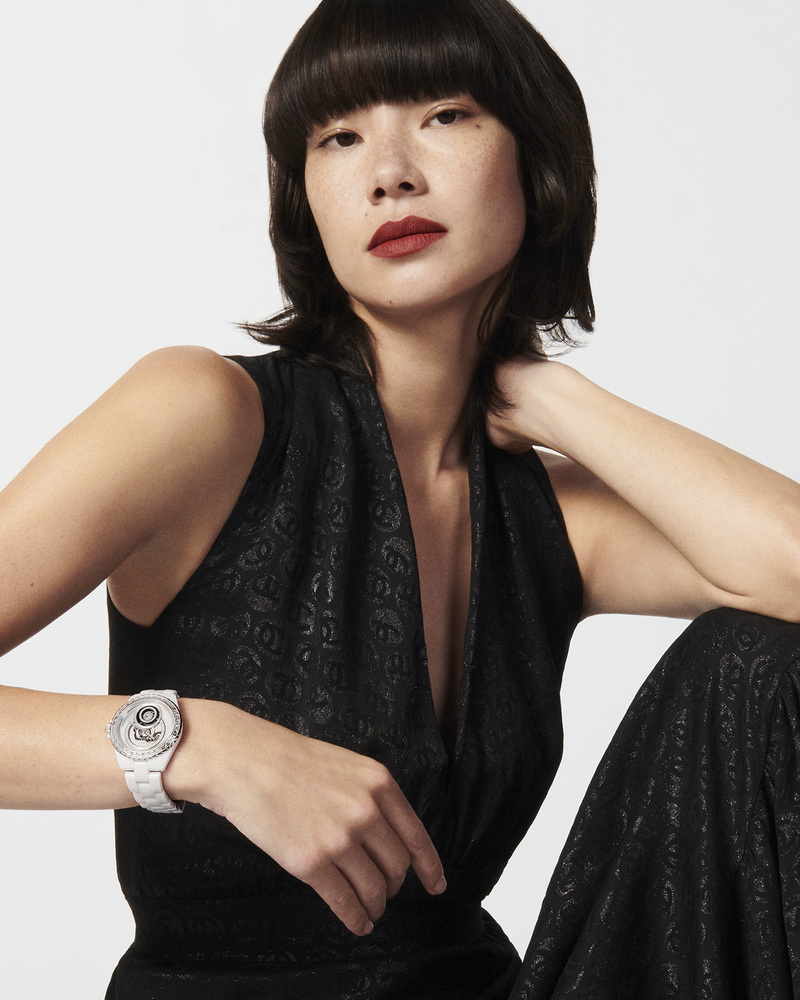 CHANEL - Photography by LAURENT HUMBERT