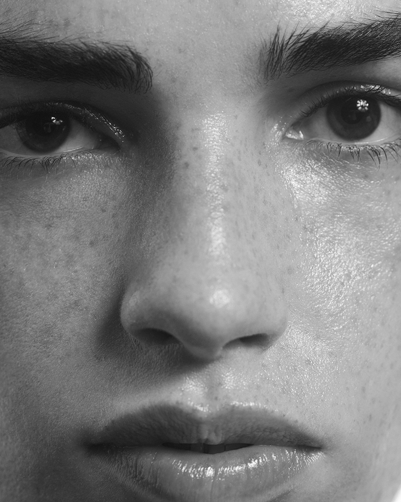 Beauty - Photography by LAURENT HUMBERT