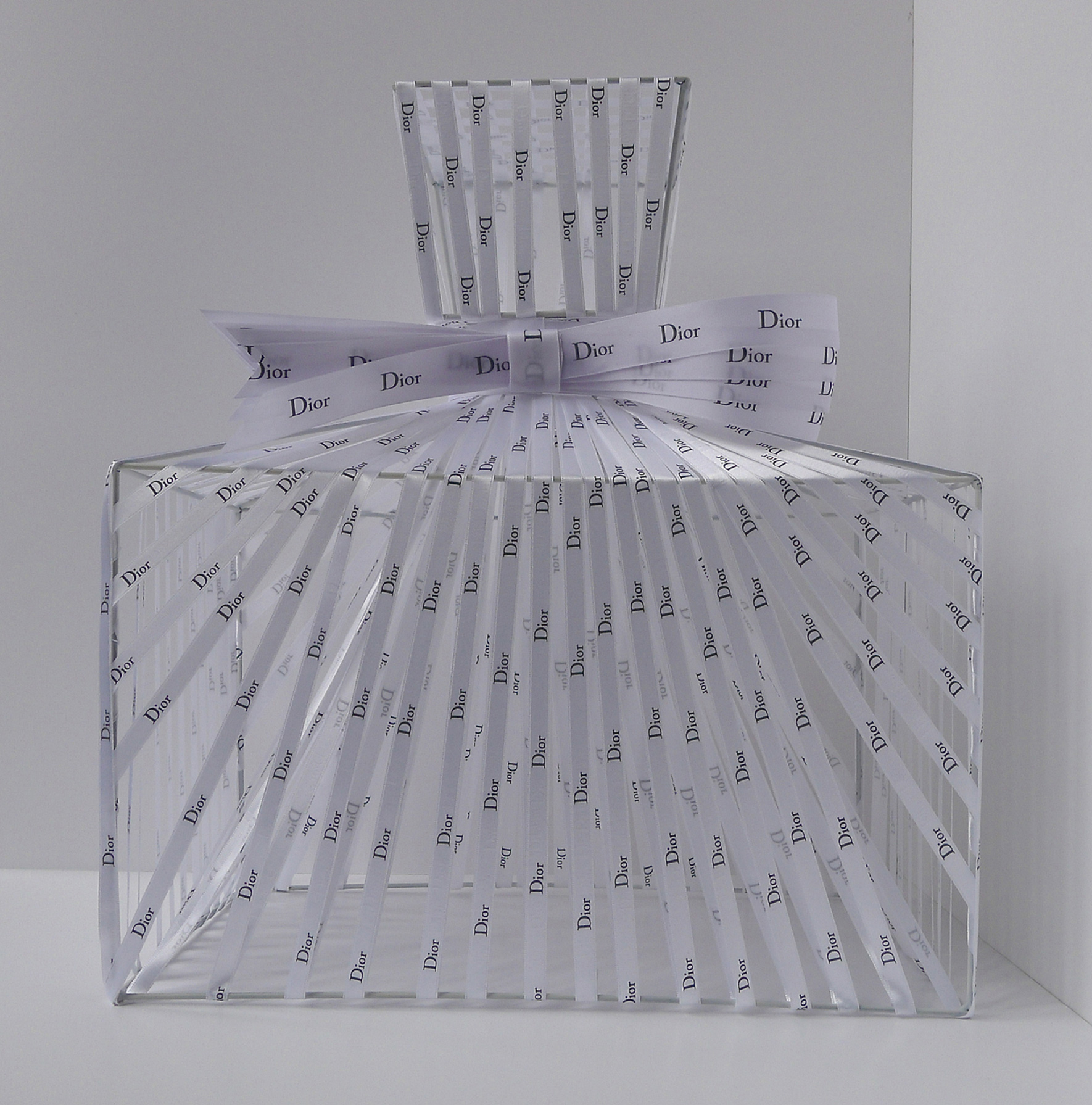 Miss Dior - Installation by ATELIER HAPAX