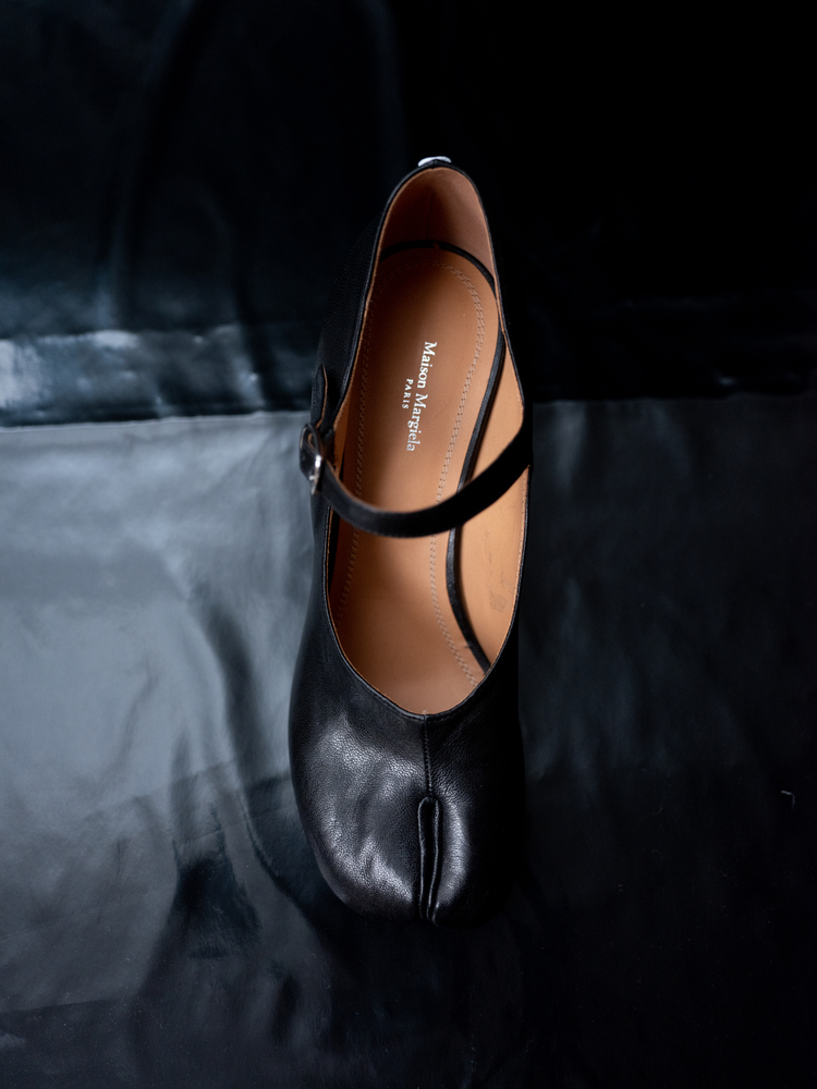 M LE MONDE - Set Design by NICHOLAS WILLIAM WHITE