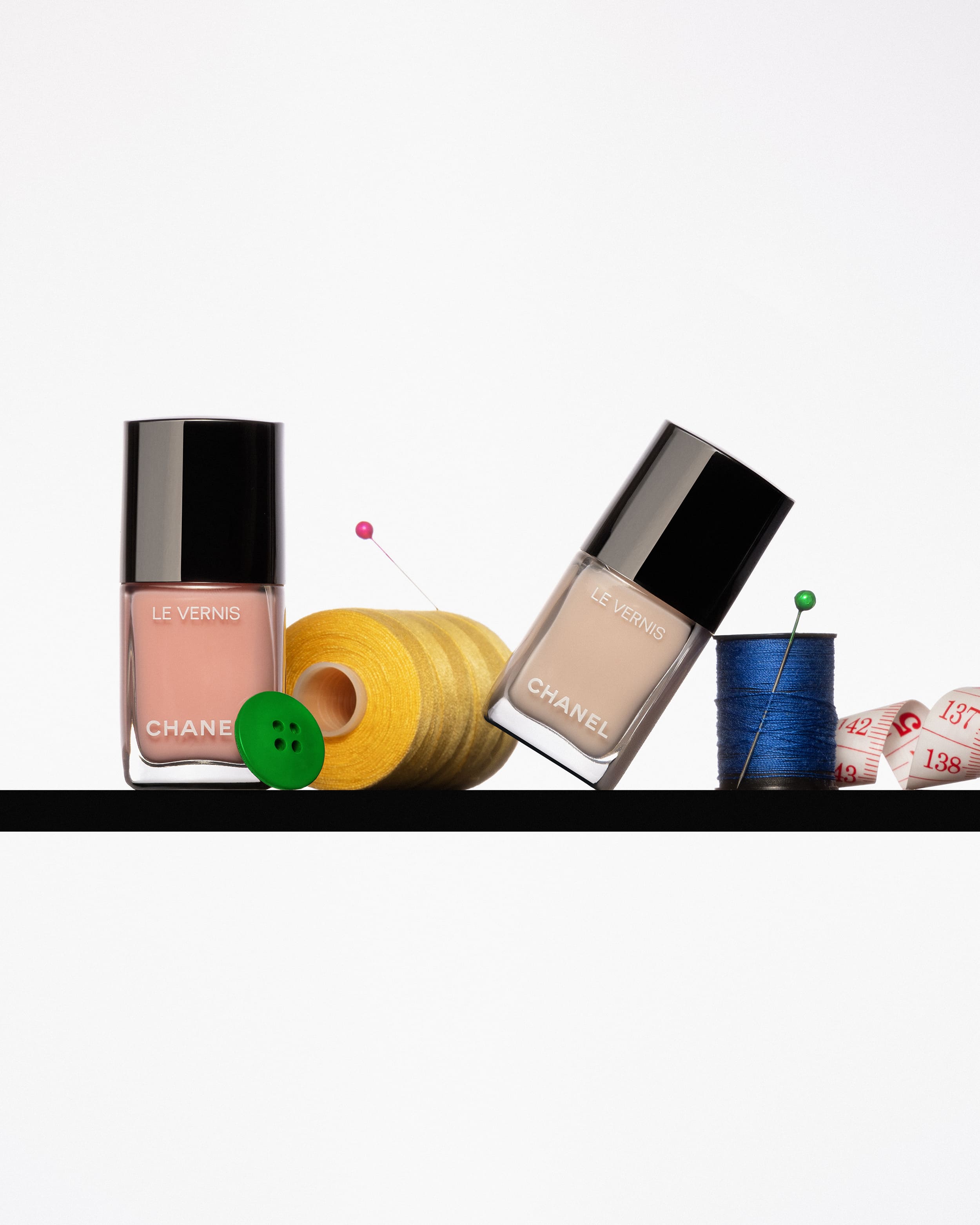 CHANEL BEAUTY - Photography by PIERRE TOSTAIN