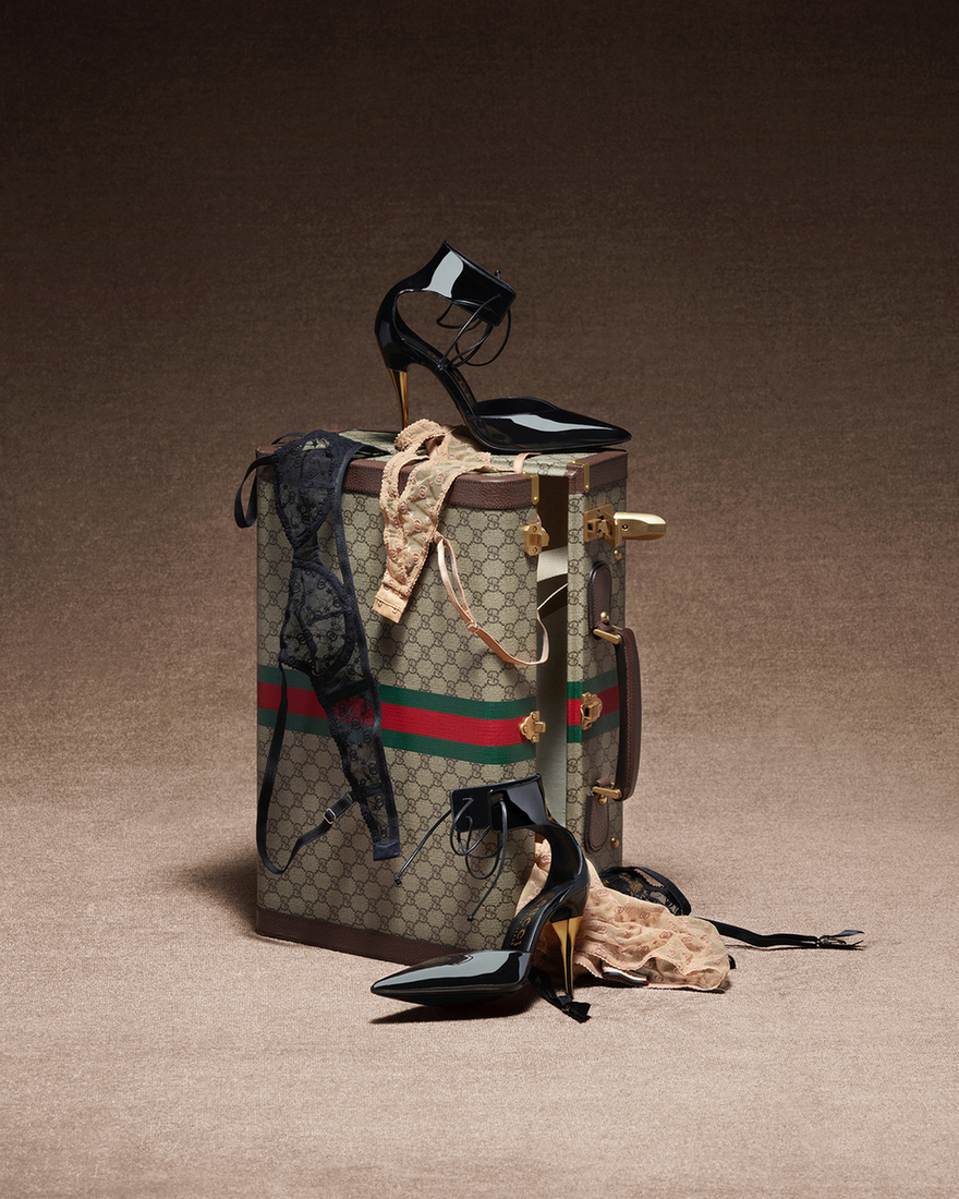 CR FASHION BOOK - GUCCI  - Set Design by SEBASTIEN MICHELINI